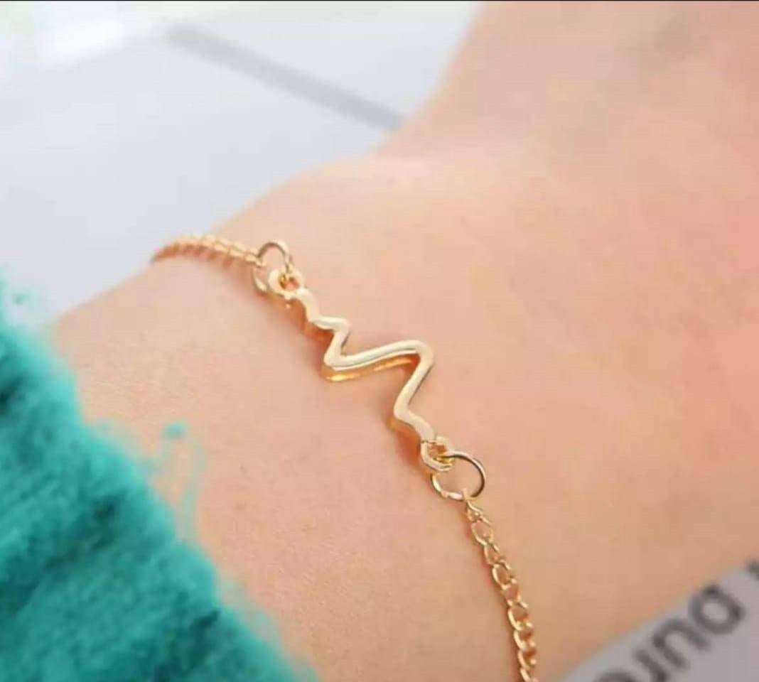 Elegant Adjustable  Chain Bracelet for Women