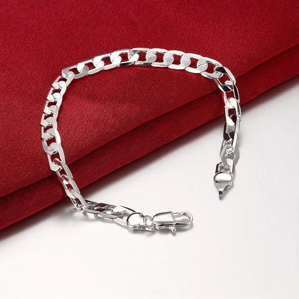 Luxury Stainless Steel Bracelet – Minimalist & Elegant Design